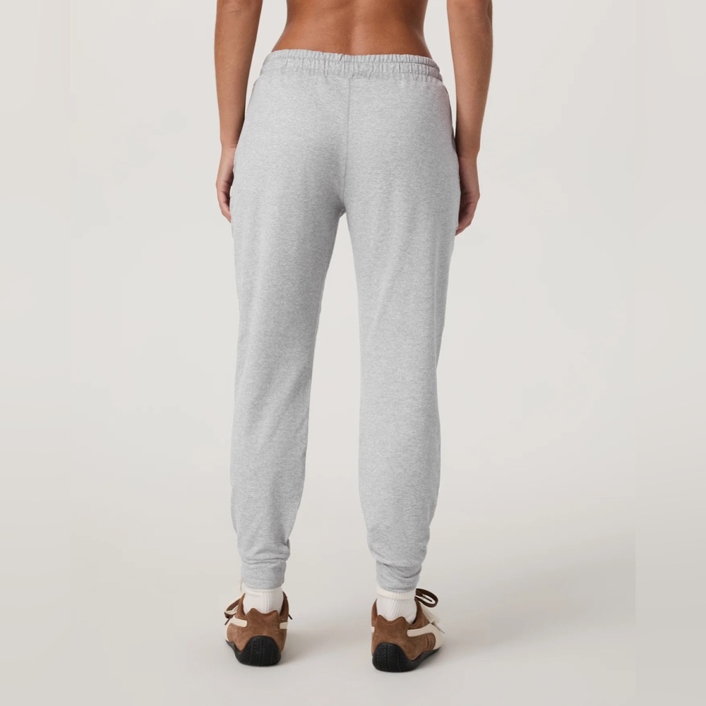 Vuori Performance Jogger Pale Grey Heather size large - Picture 3 of 5